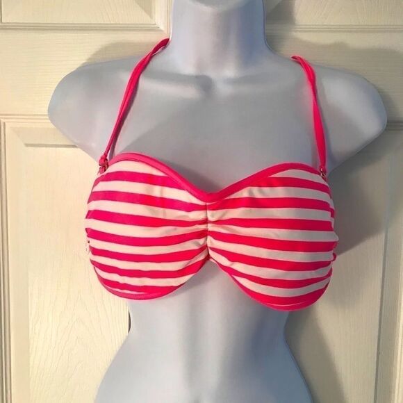 NWT Catalina L ( 12/14) Awesome Bikini Top!! - Picture 2 of 6